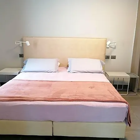 فندق مبيت وإفطار Le Ferrerie Fattoria Marchesini 3*